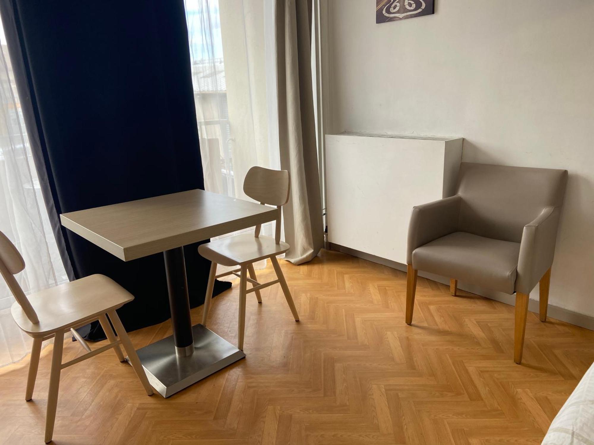 Appartement Nimes studio Les Lavandes Parking securisé Extérieur photo